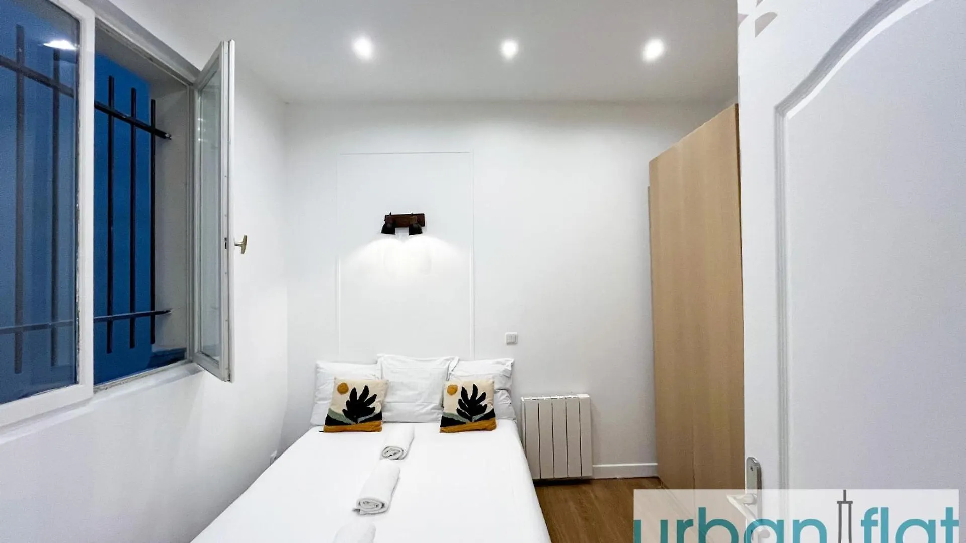 Urban Flat 35 - 2 Bedroom Apartment Grands Boulevards Paris