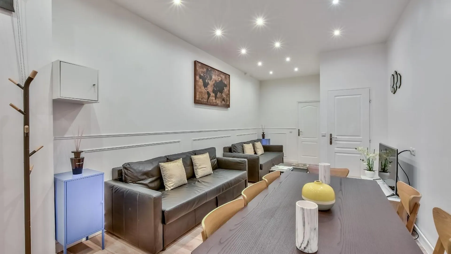 Urban Flat 35 - 2 Bedroom Apartment Grands Boulevards Paris
