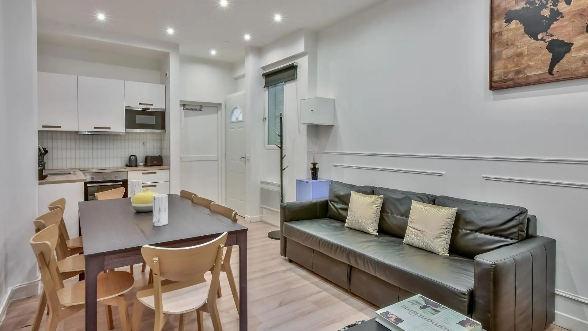 Urban Flat 35 - 2 Bedroom Apartment Grands Boulevards Parijs Frankrijk