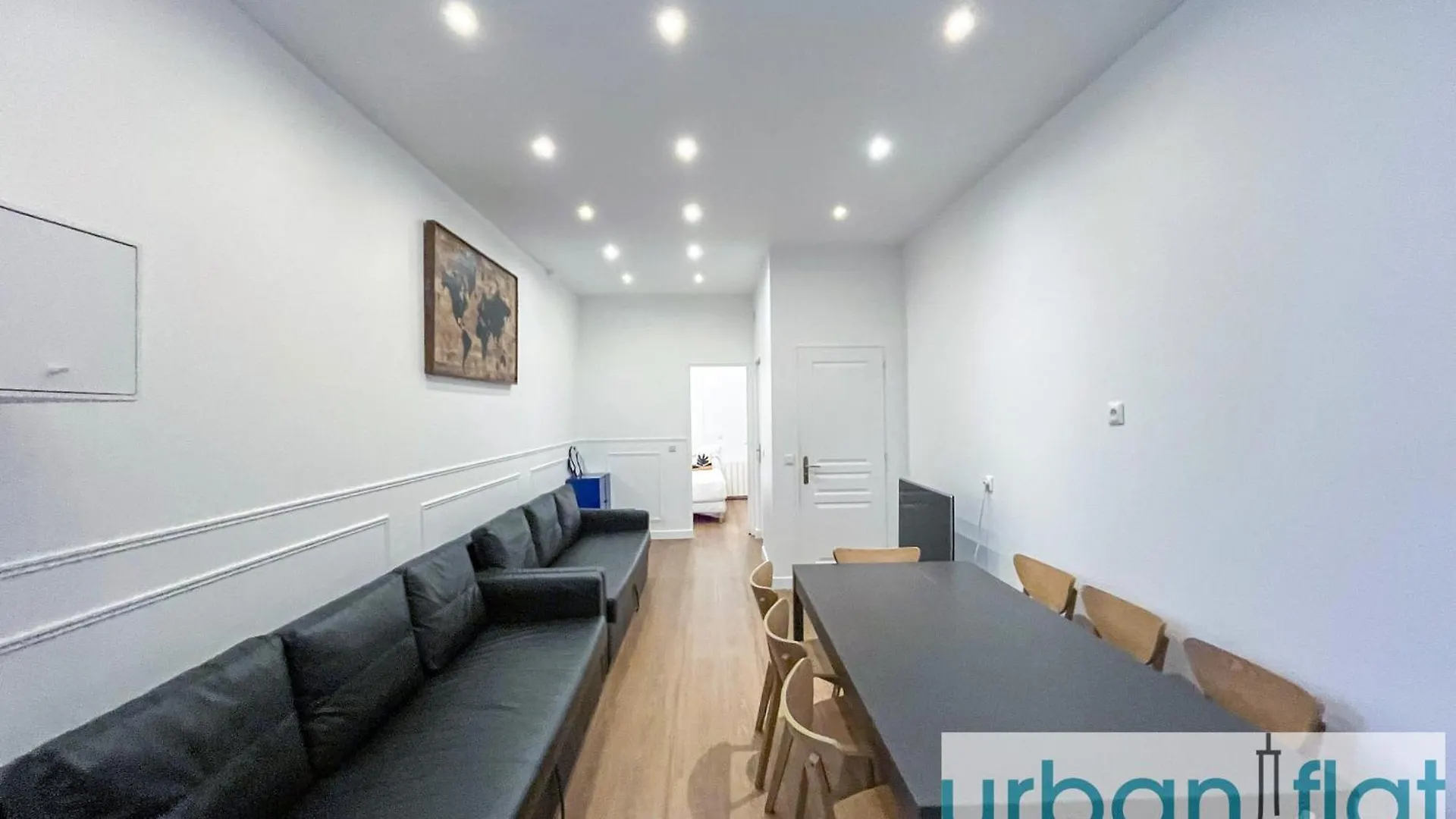 Urban Flat 35 - 2 Bedroom Apartment Grands Boulevards Parijs Frankrijk